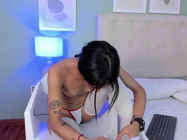 AntonellaBarone webcam