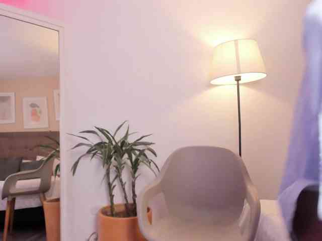 AntonellaBarone webcam