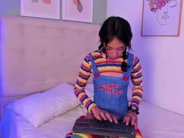 AntonellaBarone webcam