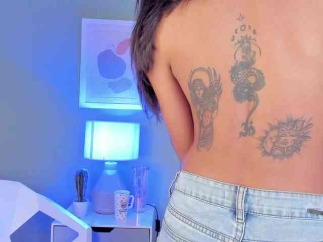 AntonellaBarone webcam