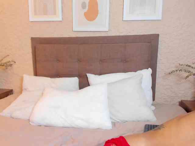 AntonellaBarone webcam