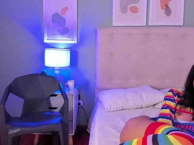 AntonellaBarone webcam