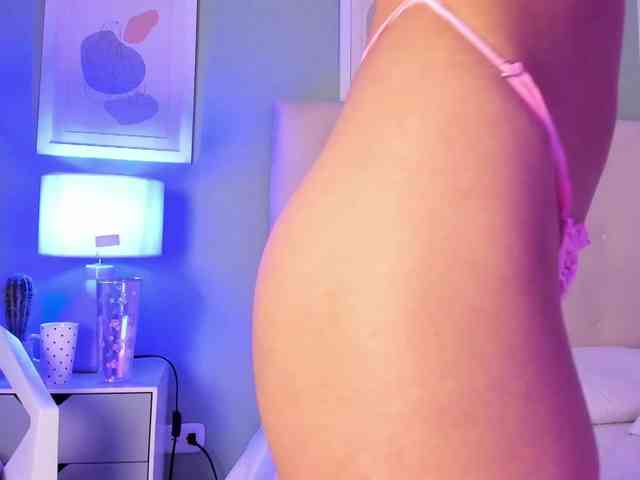 AntonellaBarone webcam