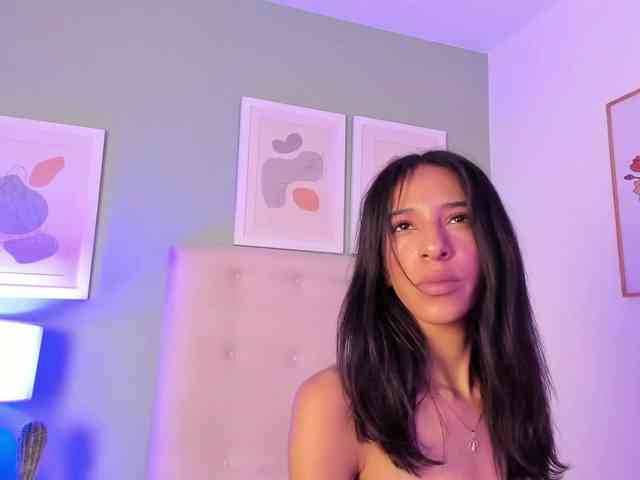 AntonellaBarone webcam