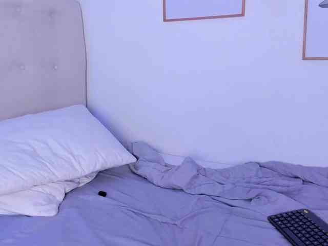 AntonellaBarone webcam