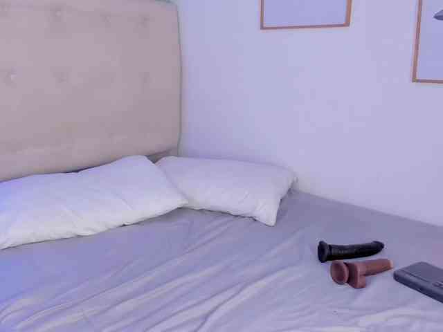 AntonellaBarone webcam