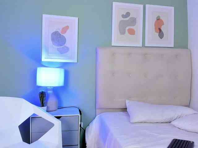 AntonellaBarone webcam