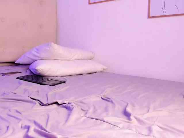 AntonellaBarone webcam