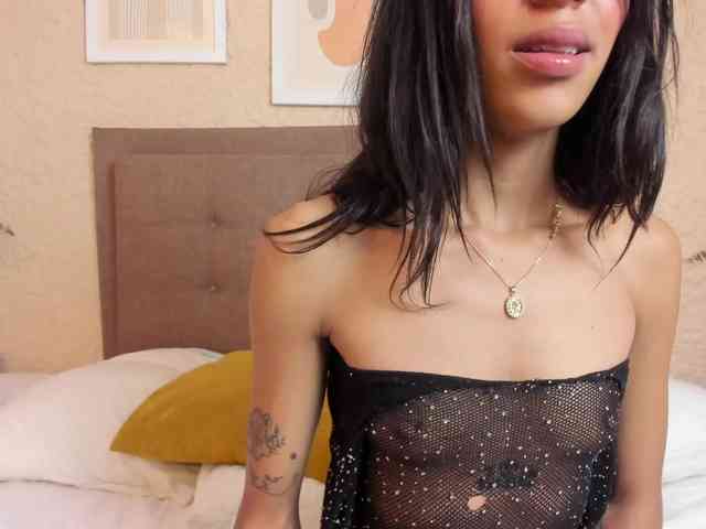 AntonellaBarone webcam