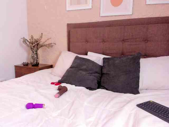 AntonellaBarone webcam