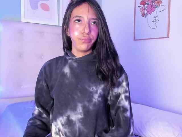 AntonellaBarone webcam