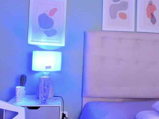 AntonellaBarone webcam