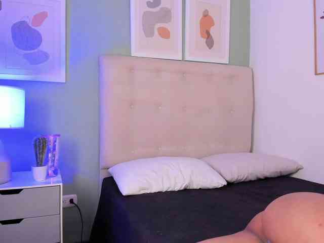 AntonellaBarone webcam