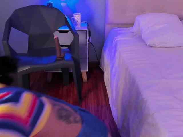 AntonellaBarone webcam