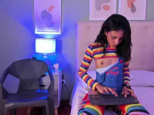 AntonellaBarone webcam