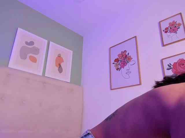 AntonellaBarone webcam