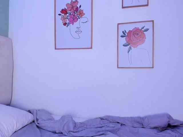 AntonellaBarone webcam