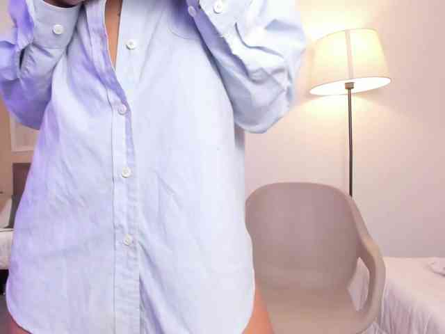 AntonellaBarone webcam