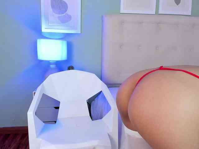 AntonellaBarone webcam