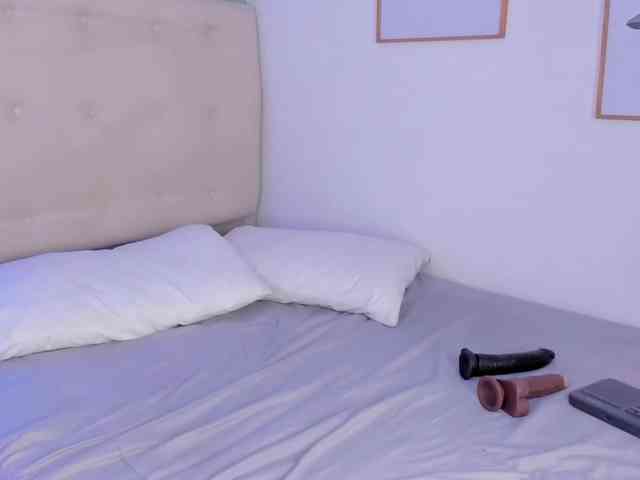 AntonellaBarone webcam