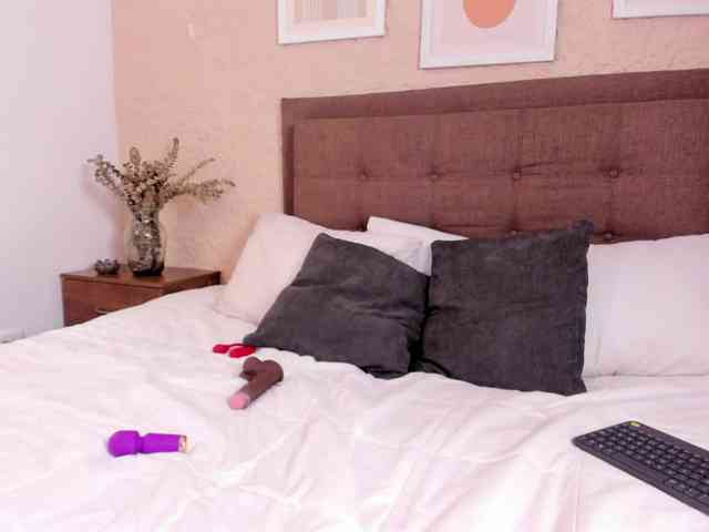 AntonellaBarone webcam