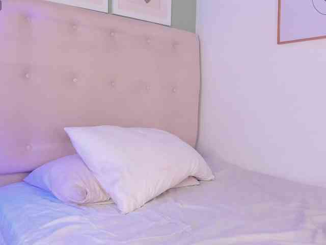 AntonellaBarone webcam