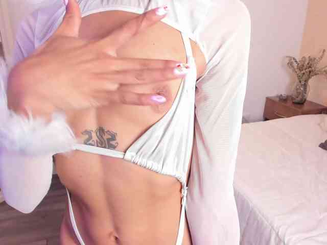 AntonellaBarone webcam