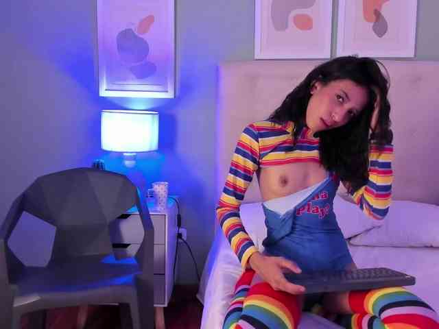 AntonellaBarone webcam