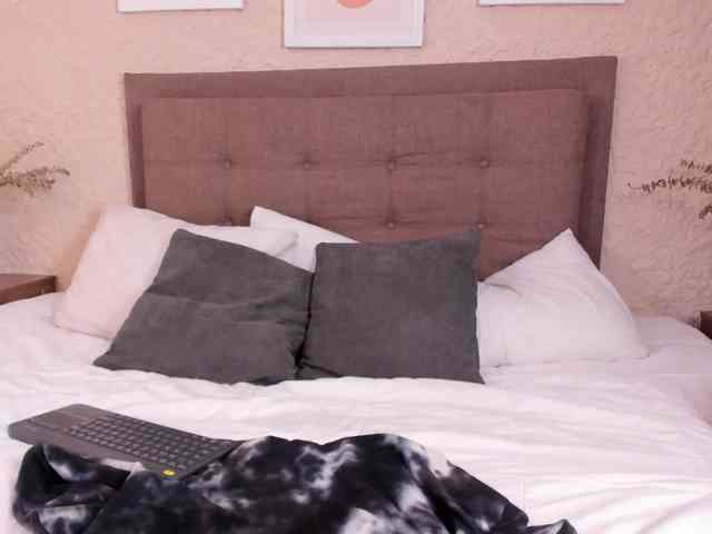 AntonellaBarone webcam