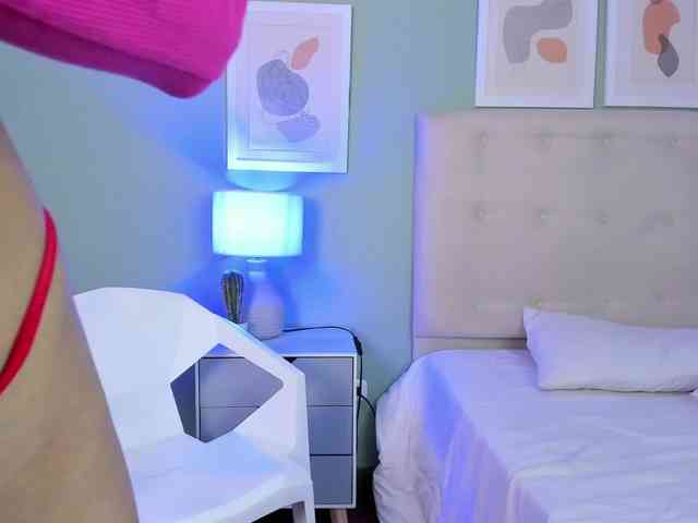 AntonellaBarone webcam