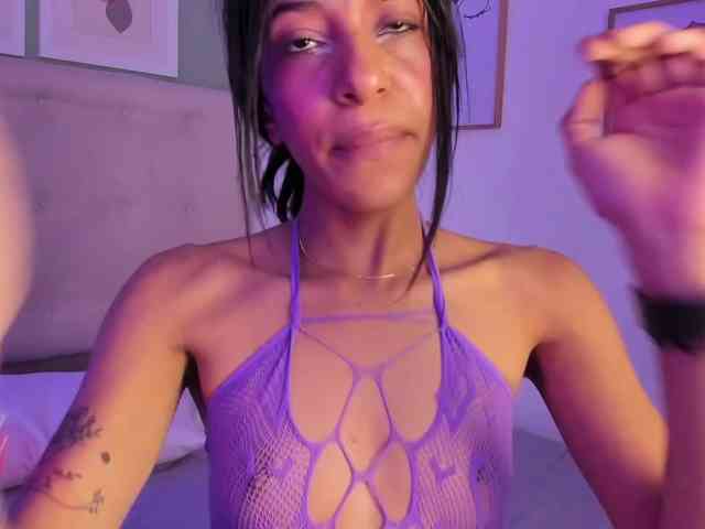 AntonellaBarone webcam