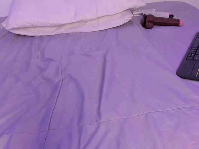 AntonellaBarone webcam