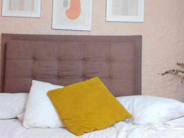 AntonellaBarone webcam