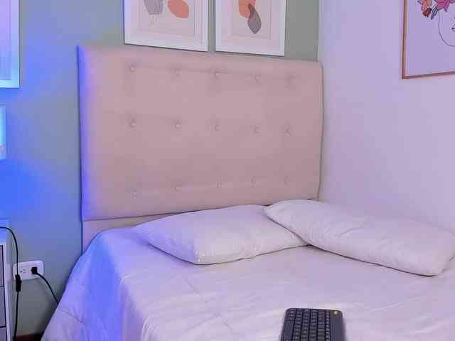 AntonellaBarone webcam