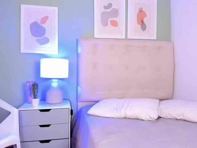 AntonellaBarone webcam