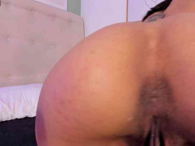 AntonellaBarone webcam