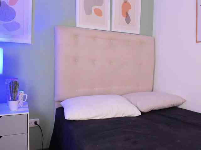 AntonellaBarone webcam