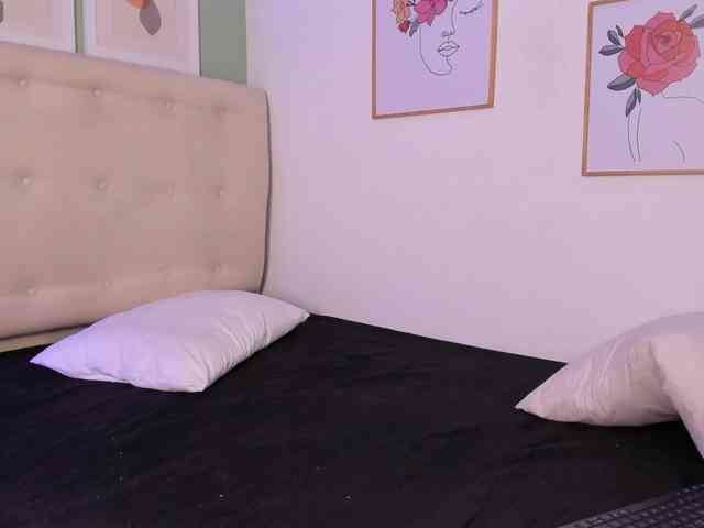 AntonellaBarone webcam