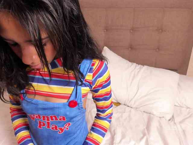 AntonellaBarone webcam