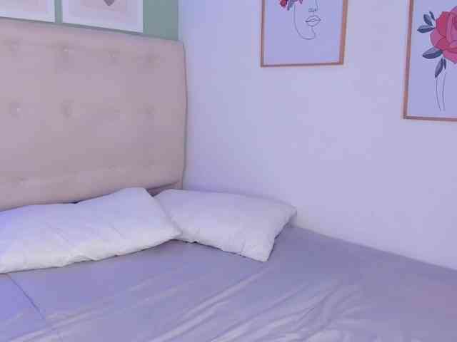 AntonellaBarone webcam