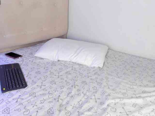 AntonellaBarone webcam