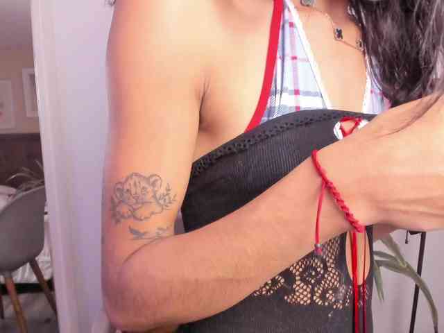 AntonellaBarone webcam