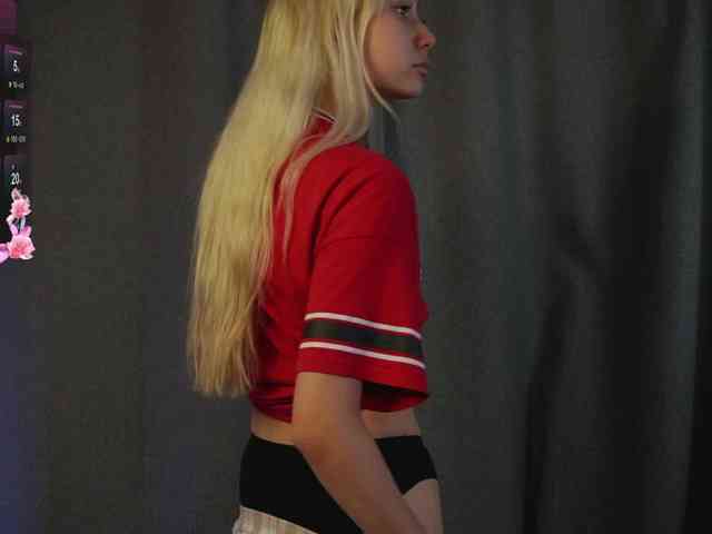 RosyCheeks1 Live Webcam on BongaCams