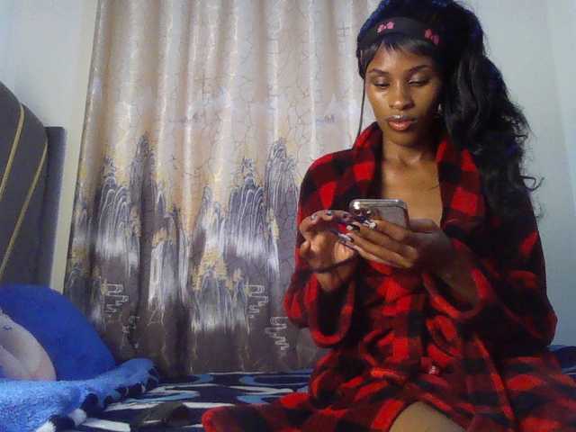 L0nelyP3arl's BongaCams show and profile