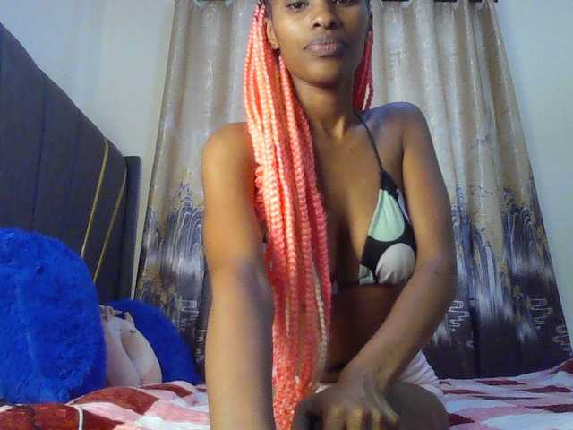 L0nelyP3arl webcam bongacams model stream image