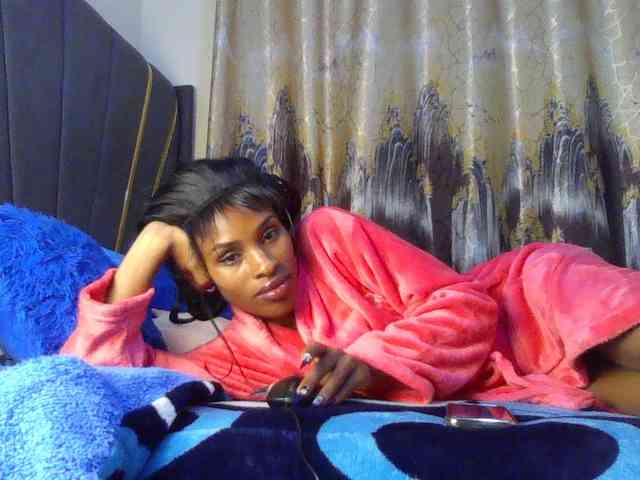 L0nelyP3arl L0nelyP3arl