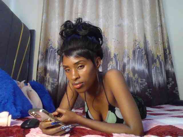 L0nelyP3arl L0nelyP3arl