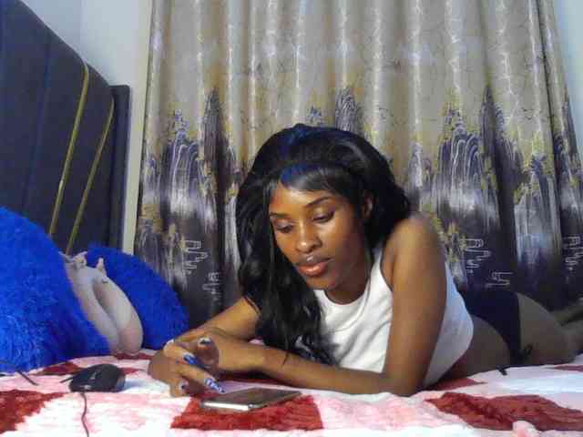 L0nelyP3arl L0nelyP3arl