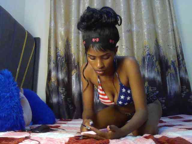 L0nelyP3arl L0nelyP3arl