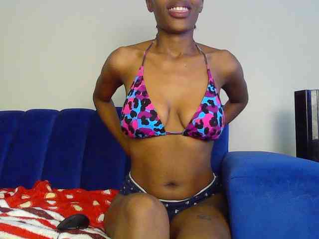 L0nelyP3arl L0nelyP3arl